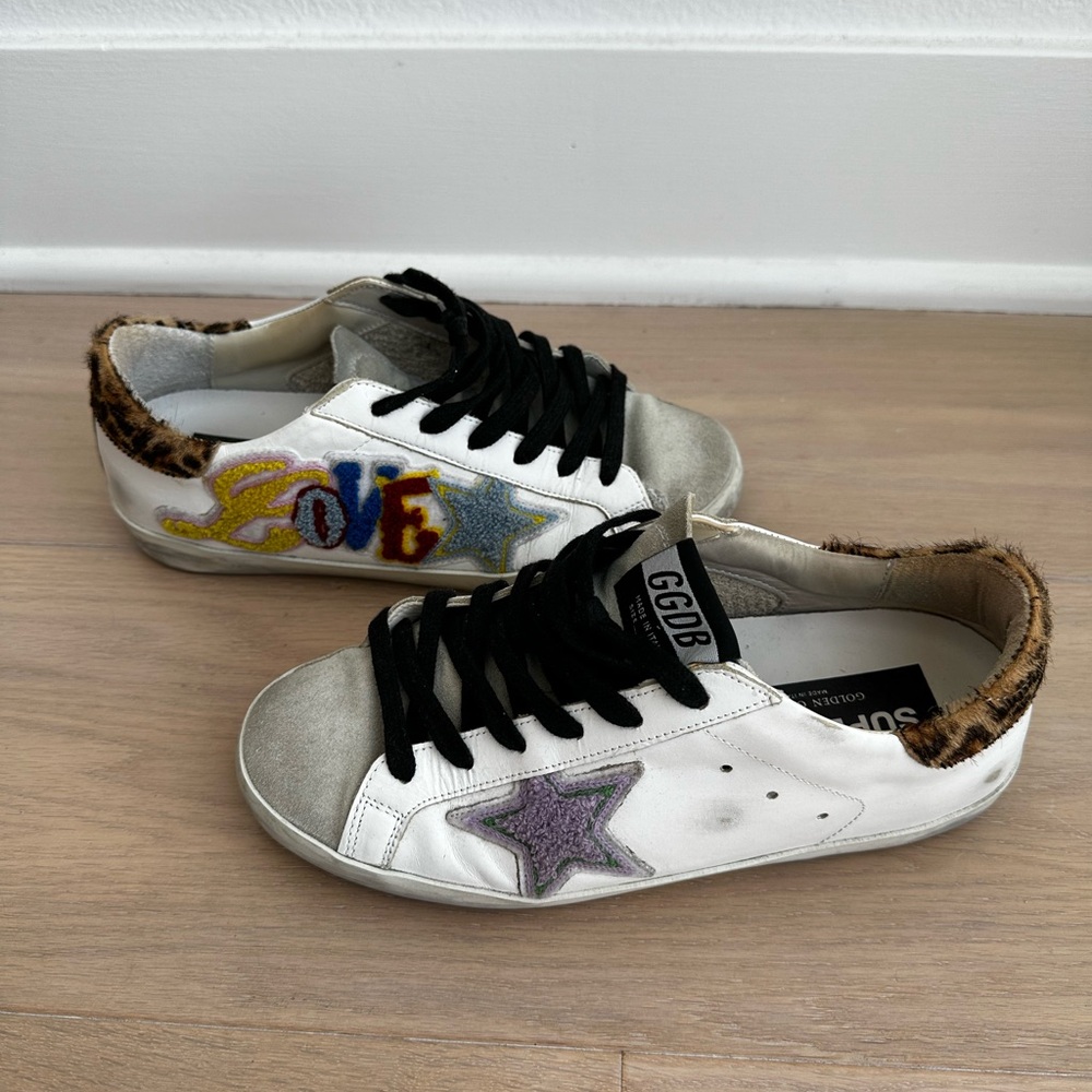 Golden Goose White Sneakers with Purple Star and Black Laces